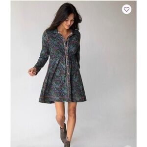 Floral Button-Front Long Sleeve Dress in Dark Green and Purple